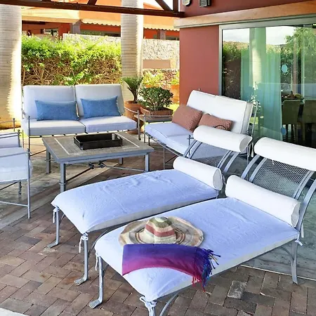 Salobre Imperial La Canela Holiday home